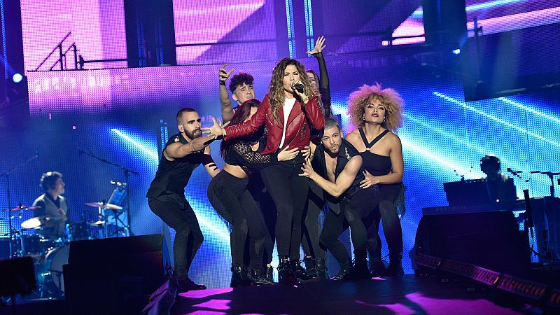 Concierto OT - Miriam canta 'What about us'