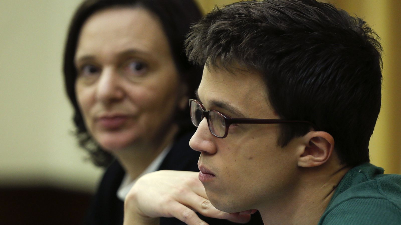 Carolina Bescansa publica por error un documento con un plan para tratar de desbancar a Pablo Iglesias