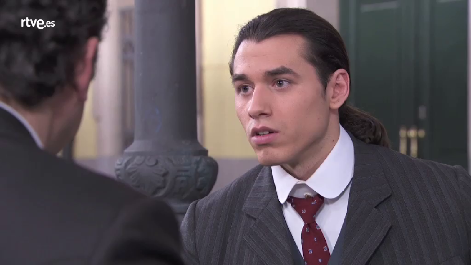 Acacias 38 - Esteban pide ayuda a Arturo y Silvia para encontrar a su amigo