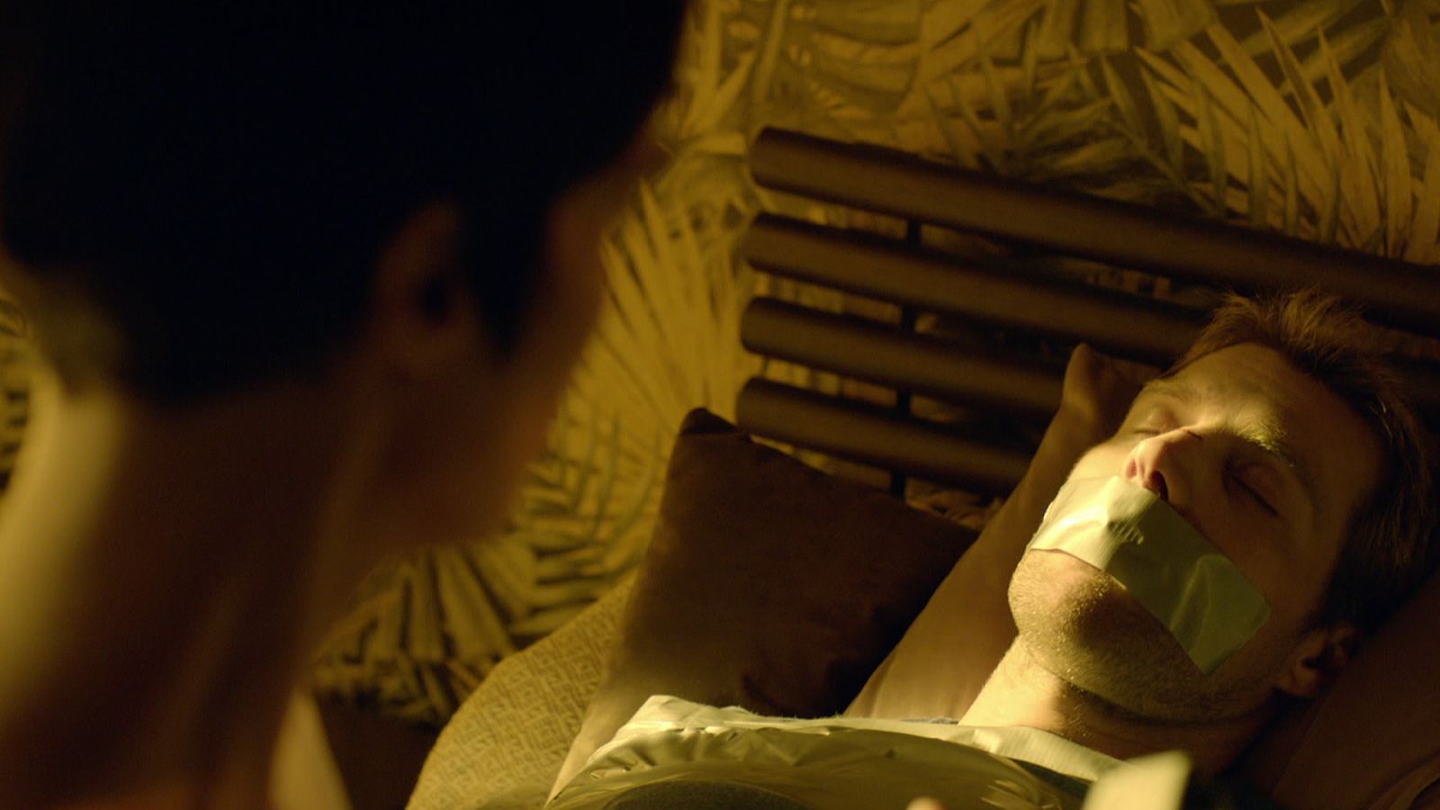 Fugitiva - Magda chantajea a Tobías para conseguir dinero