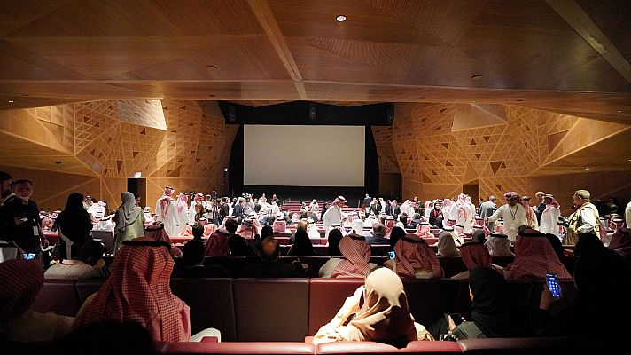 Telediario 1 - El cine regresa a Arabia Saudí después de más de tres décadas de prohibición