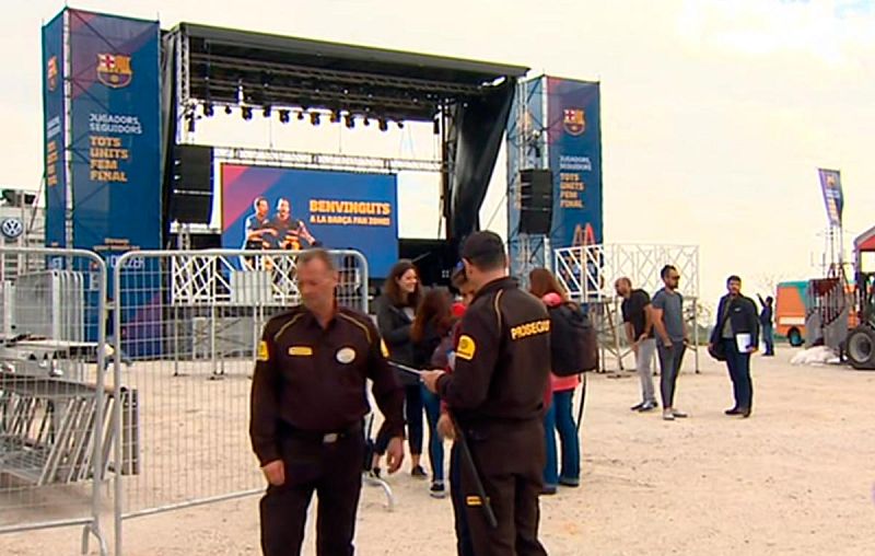 Todo listo en los alrededores del Metropolitano para recibir a las aficiones | Ver