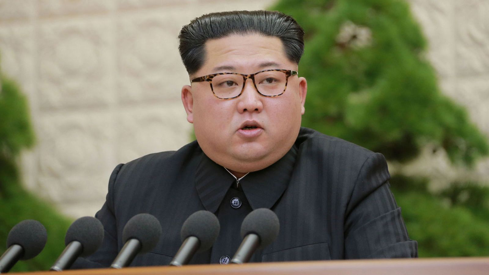 Kim Jong-un suspende de los ensayos nucleares y de misiles de Corea del Norte - Informativo 24h | Ver