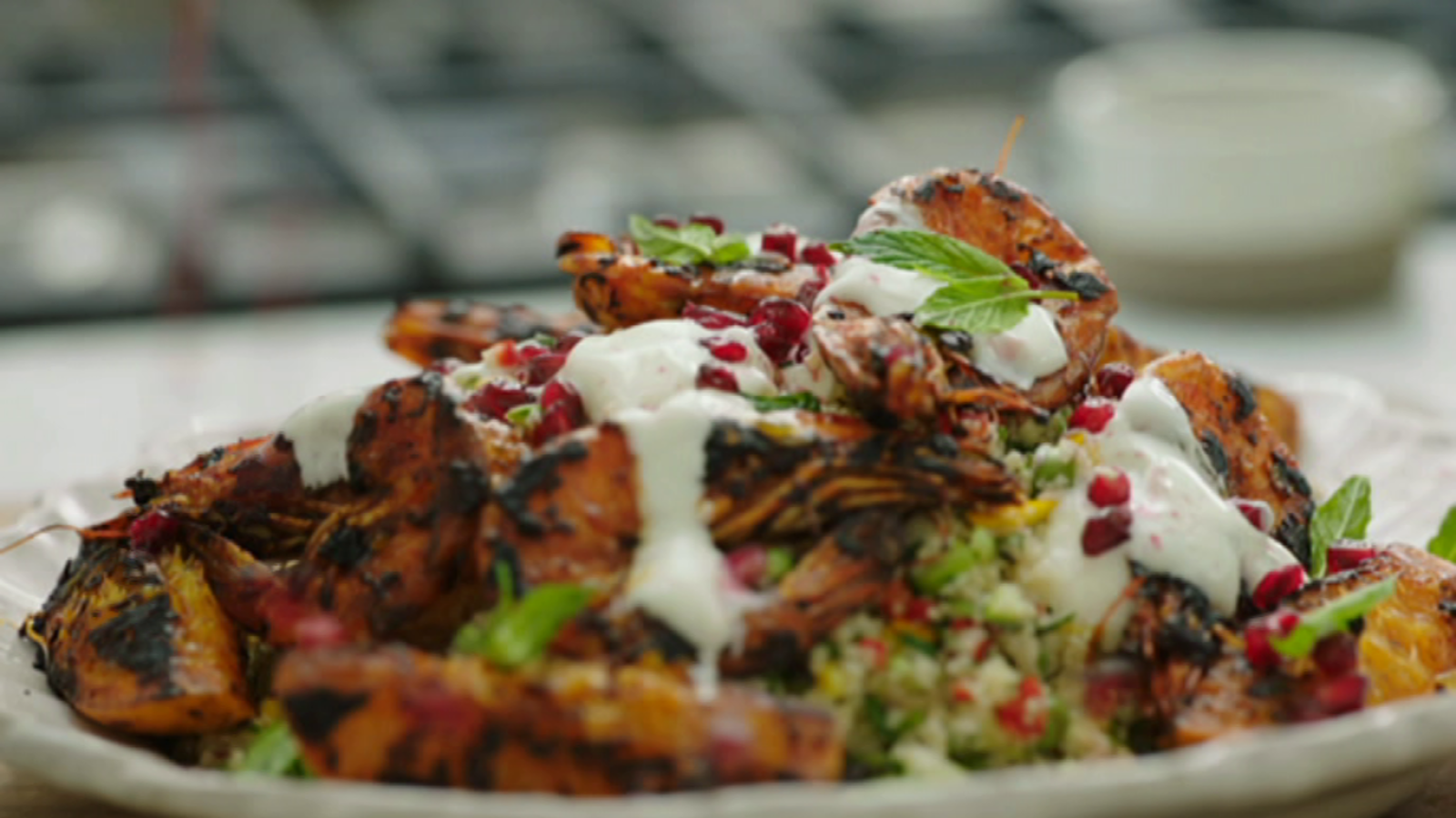 Otros documentales - La súper comida de Jamie: Judías reventadas con huevos, langostinos fritos - ver ahora