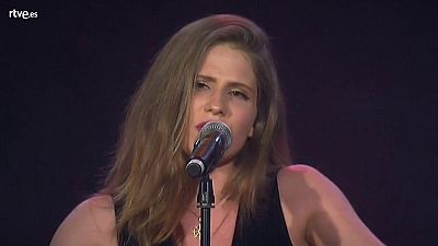 Letonia: Laura Rizzotto canta 'Funny girl' en la EsPreParty