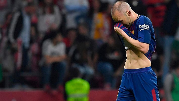  - Copa 2018 | Lágrimas de despedida de Iniesta en el banquillo