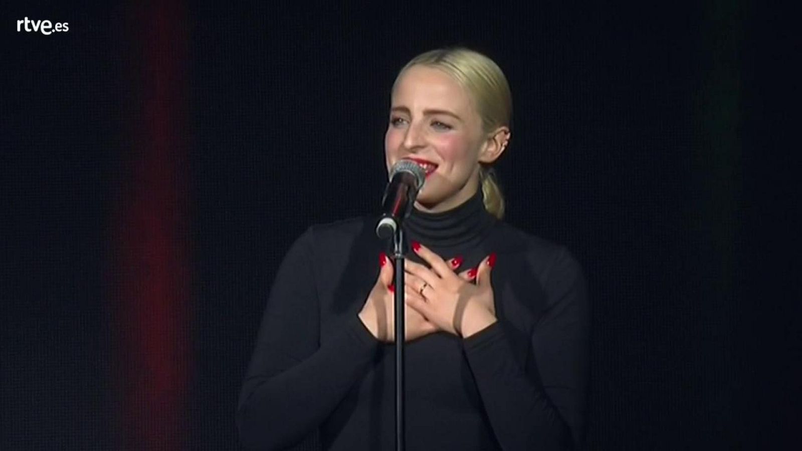Eurovisión 2018 - Francia: Madame Monsieur cantan 'Mercy' en la EsPreParty