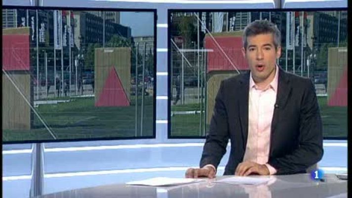 L'Informatiu - L'artista Lluís Lleó exposa 6 escultures a la Diagonal de Barcelona