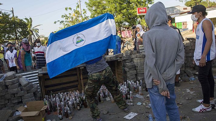 Telediario 1 - Telediario Matinal en 4' - 23/04/2018