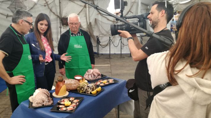 Aquí la Tierra - En una feria de marisco gallego