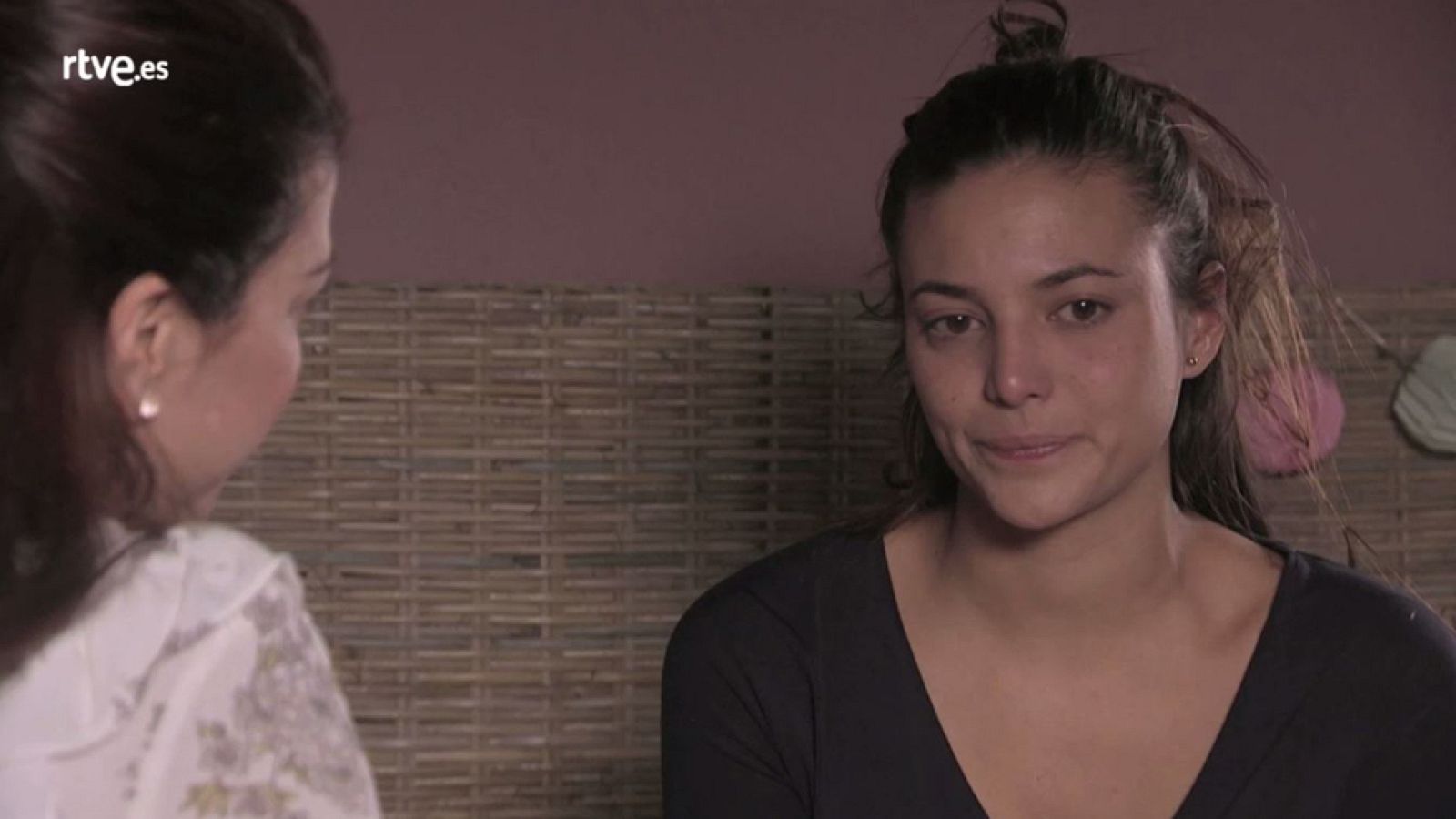 Servir y proteger - Lola sueña con Bremón