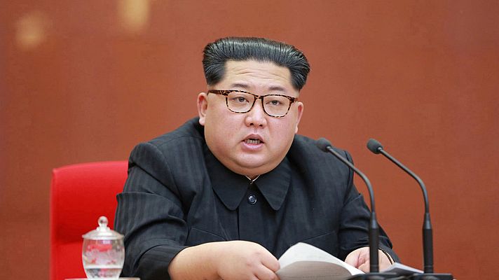 Telediario 1 - Kim Jong-un cruzará la frontera a pie para la histórica cumbre intercoreana