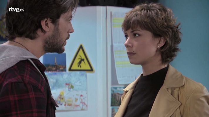 Servir y proteger - Iker confiesa que está enamorado de Alicia