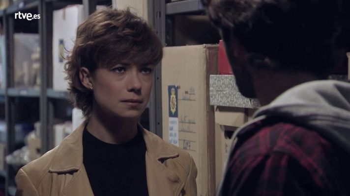 Servir y proteger - Alicia se sincera