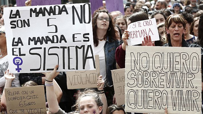 Telediario 1 - Protestas contra la "justicia patriarcal" un día después de la sentencia de 'La Manada'