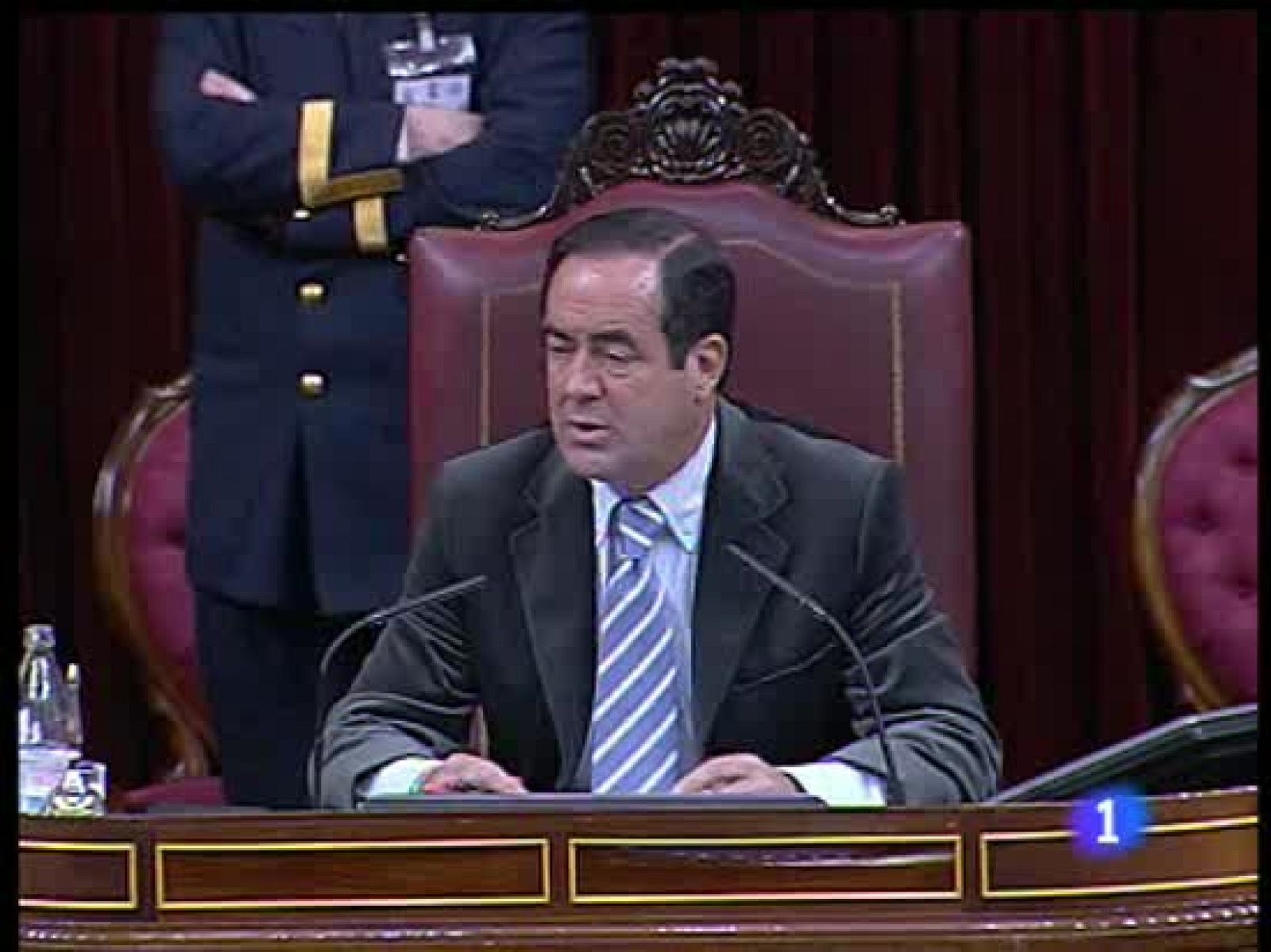 Casi un tercio de los 350 diputados del Congreso tiene actividades profesionales al margen del Parlamento | Ver