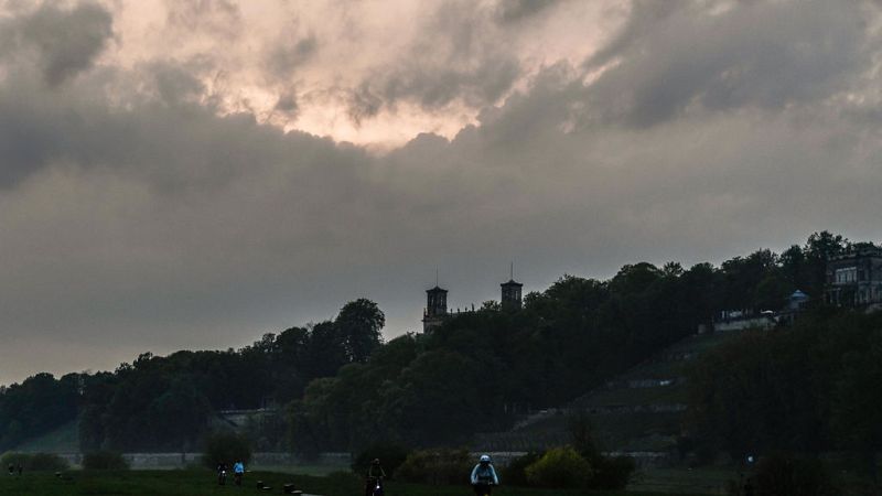 Posibilidad de chubascos y tormentas localmente fuertes o persistentes en Pirineos