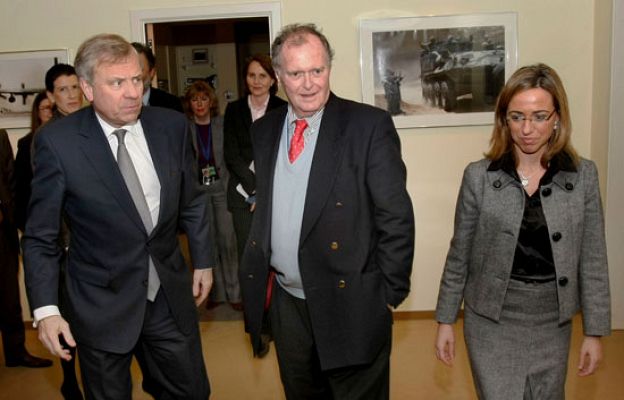  - Chacón da explicaciones a la OTAN