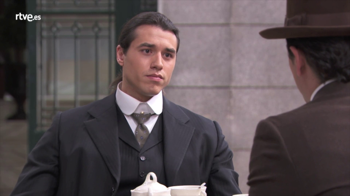 Acacias 38 - Acacias 38 - Esteban reconoce estar enamorado de Silvia