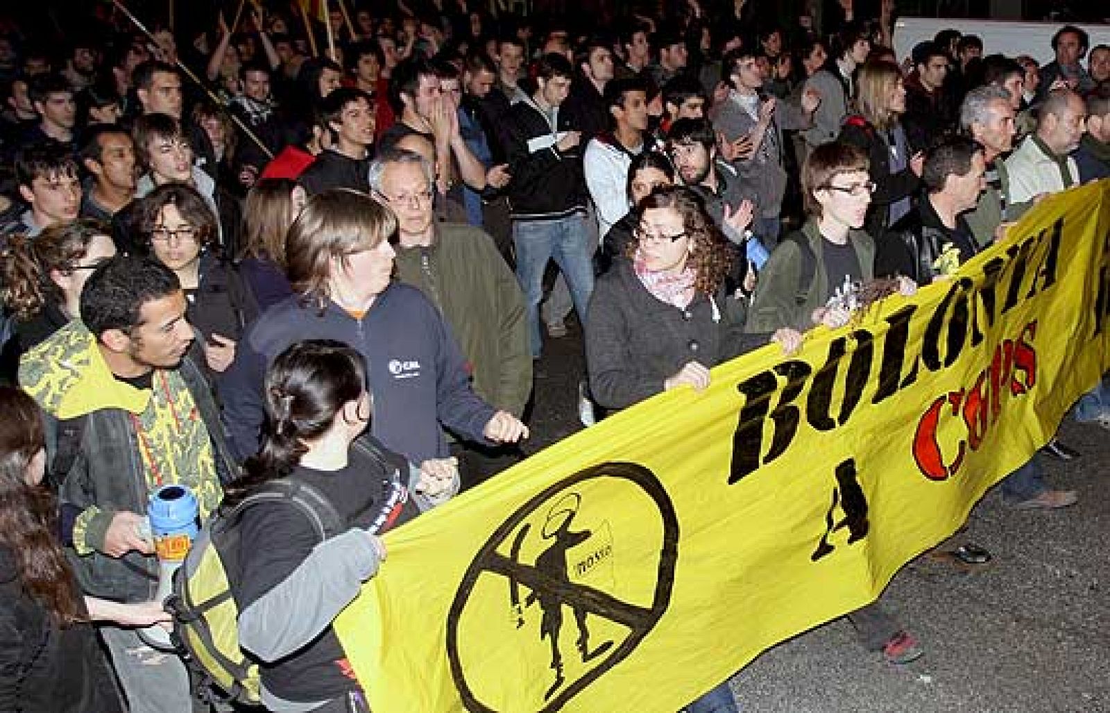 Concluye sin incidentes la manifestación 'anti-Bolonia' en Barcelona | Ver