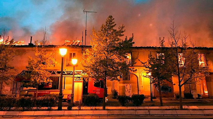 Telediario 1 - Un incendio destruye el Palacio de Osuna en Aranjuez