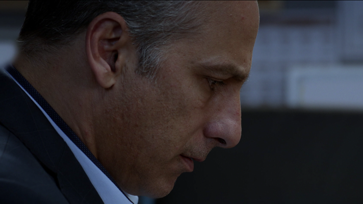 Fugitiva - Alejandro es interrogado por la muerte de Isabel