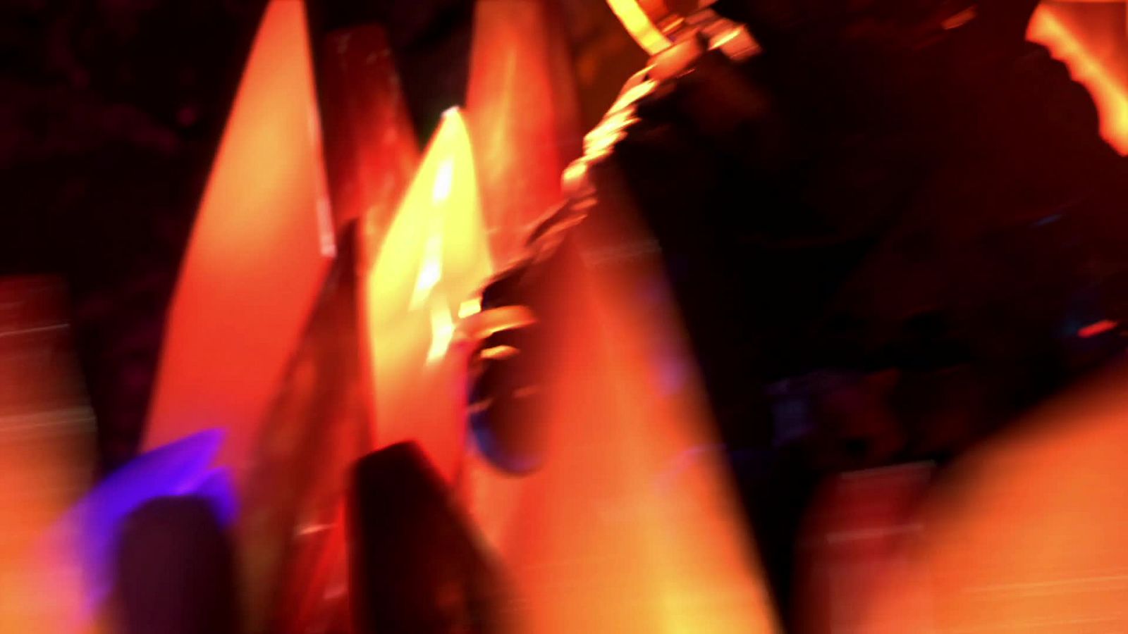 Bajando al barro - Trollhunters | Ver