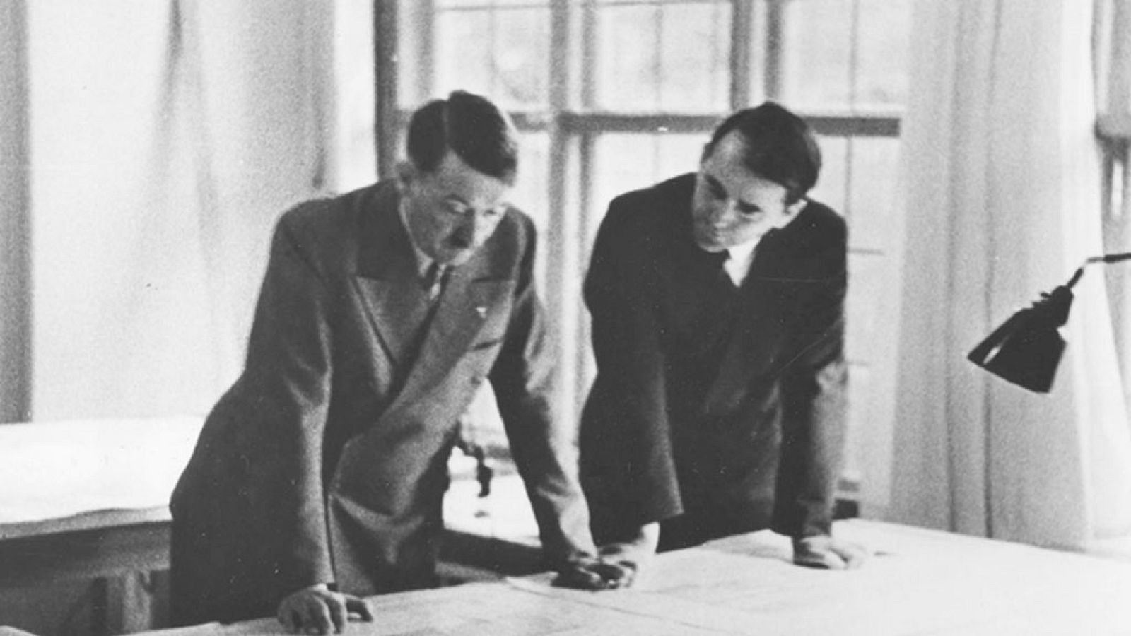 Otros documentales - El círculo maléfico de Hitler: La locura de Rudolf Hess - ver ahora