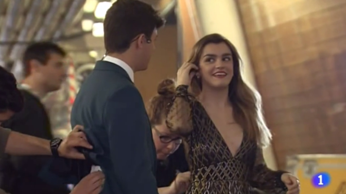 Telediario 1 - Amaia y Alfred, más cerca de enamorar a Europa en tres minutos