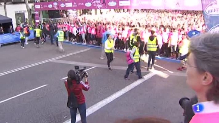 Telediario 1 - Miles de mujeres participan en la 15 edición de la carrera de la mujer