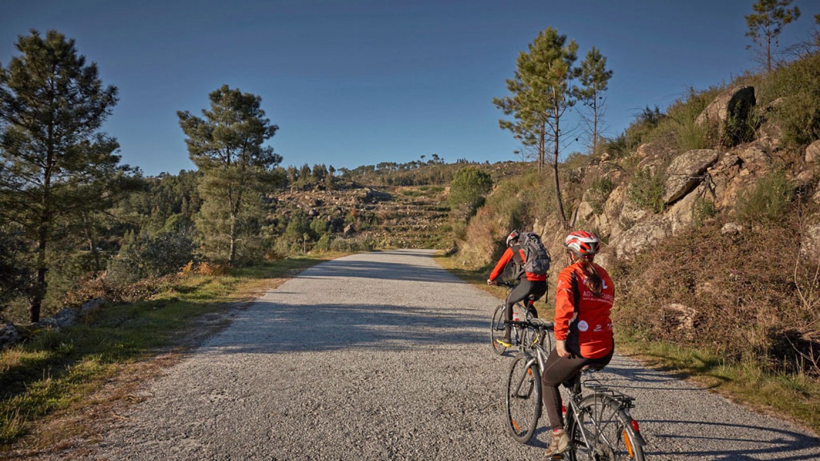 Cielos poco nubosos en la península
