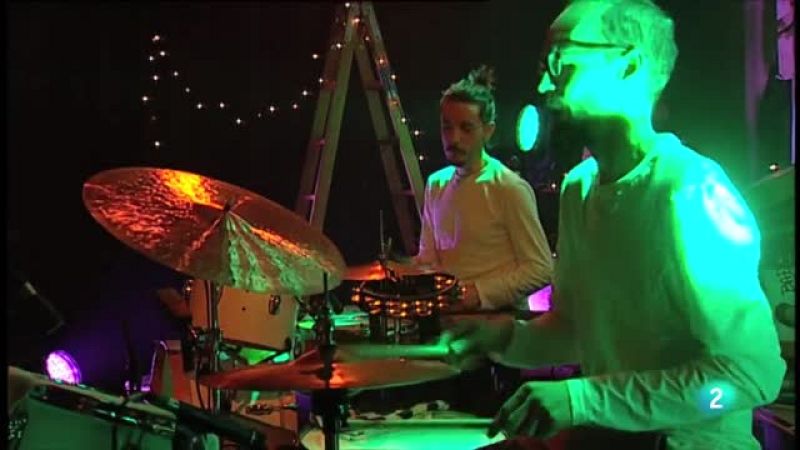 M�sics - El petit de Cal Eril - 'Som transparents'