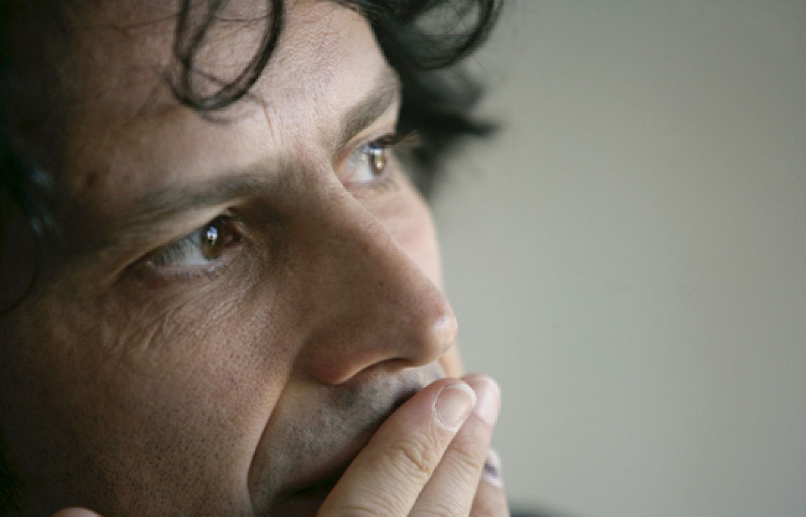 "Malditas canciones", nuevo disco de Coti | Ver