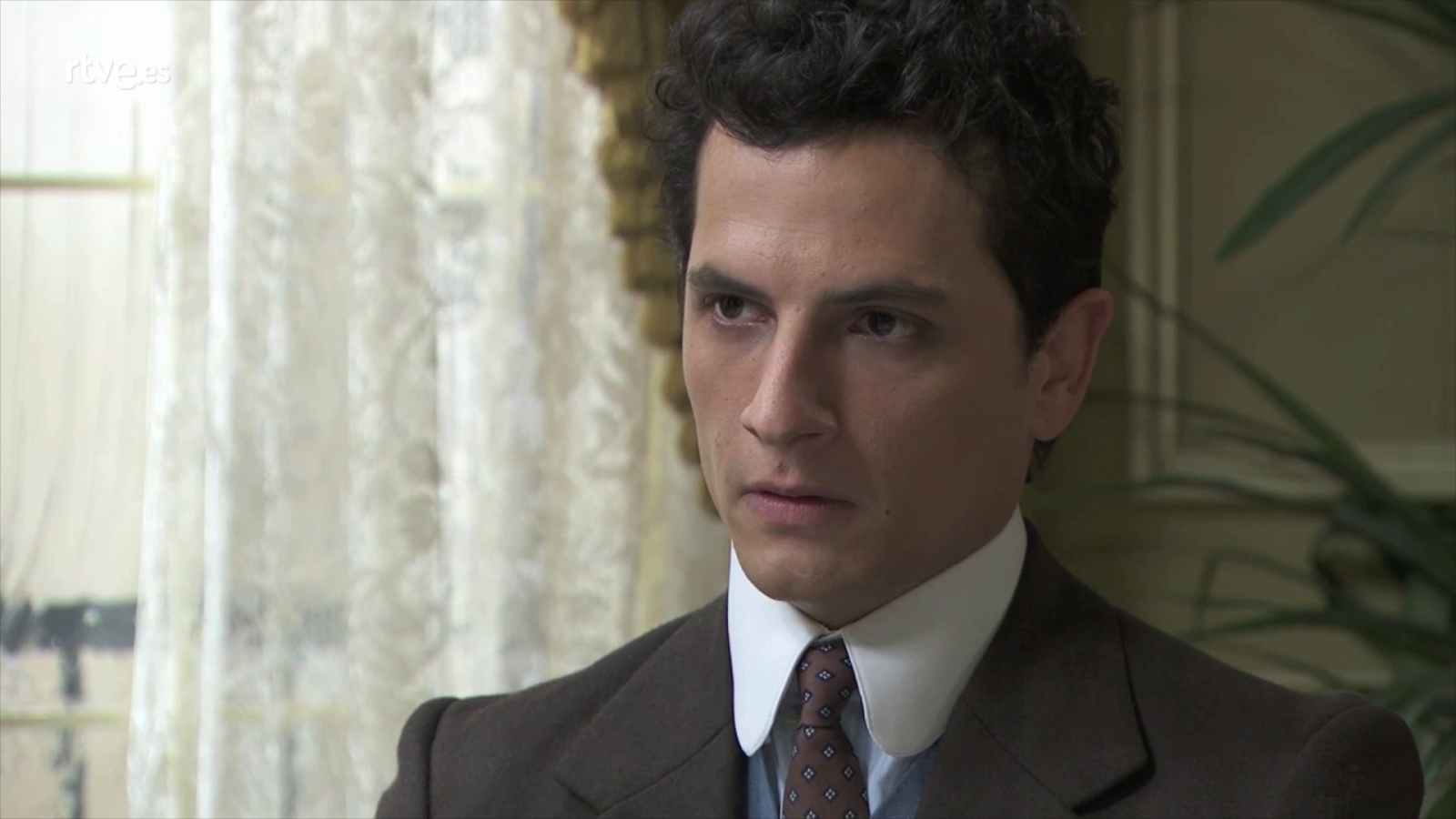 Acacias 38 - Antoñito plantea quedarse en Acacias si Lolita no va a París