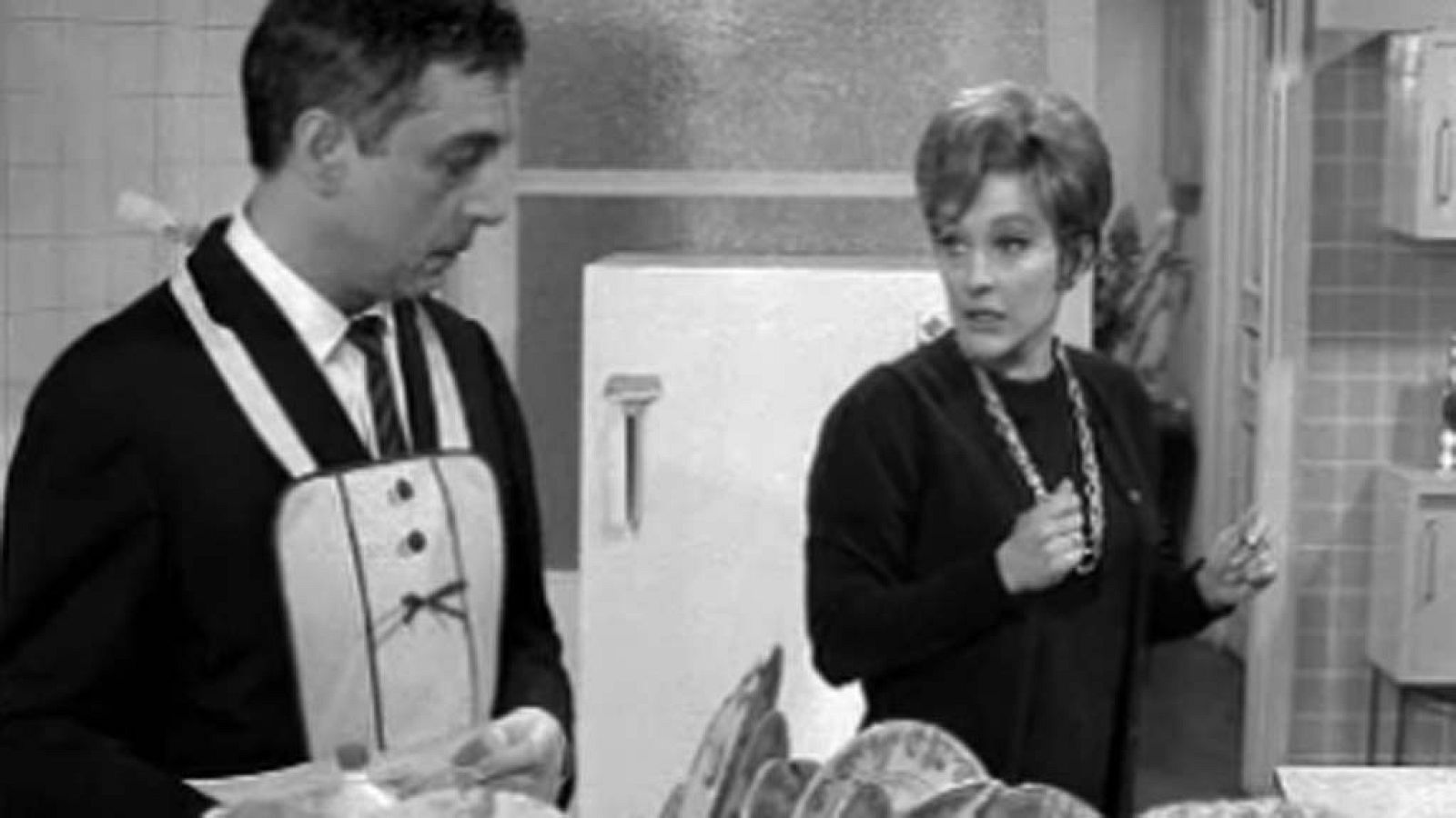 Escuela de matrimonios - ¿Han de lavar los platos los maridos?