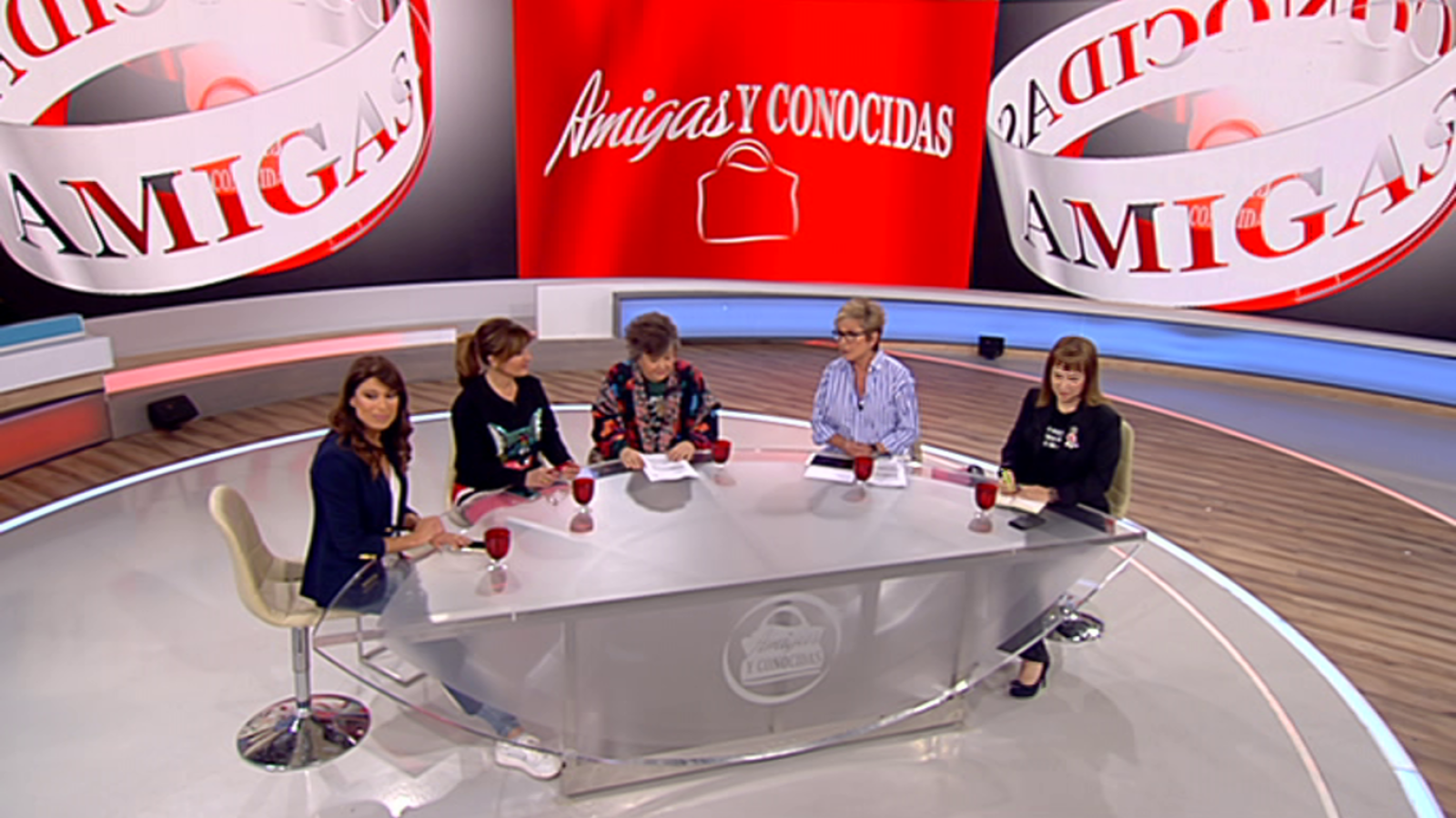 Amigas y conocidas - 14/05/18 - ver ahora