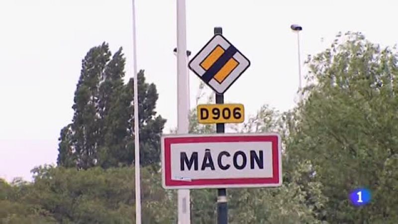 A una hora de Lyon se encuentra Mâcon, el pueblo donde nació hace 27 años Antoine Griezmann. Aquí va a volver para jugar la finalísima de la Europa League y por eso hemos querido preguntar a la gente con la que se crió qué piensan de un futbolista qu