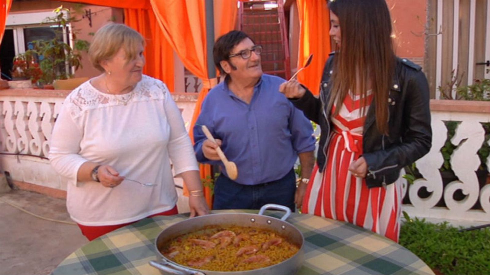 Fideuá con toque "mexicano"