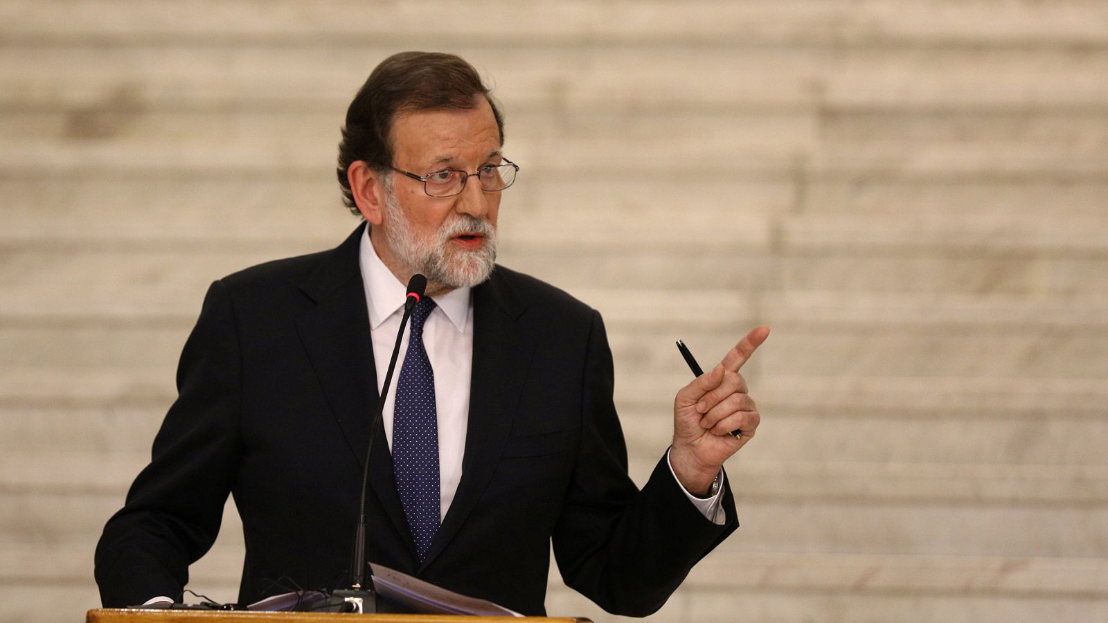Rajoy advierte a Torra que "solo puede haber un presidente, una legalidad"