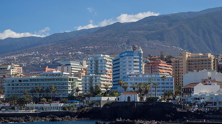Telediario 1 - Una joven de 19 años denuncia una agresión sexual múltiple en Tenerife