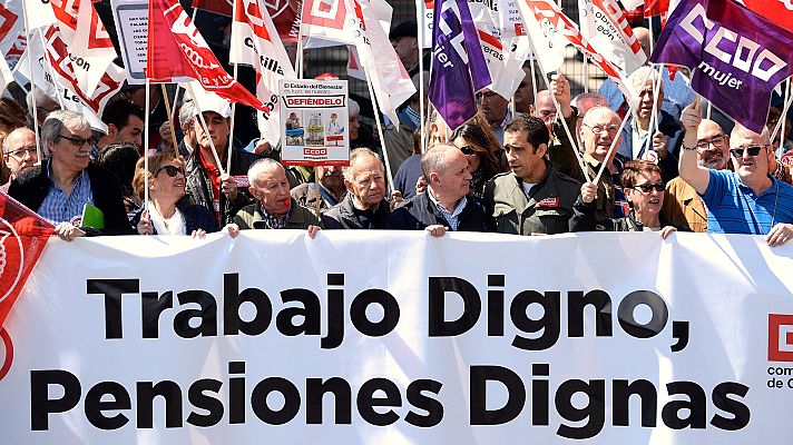 Telediario 1 - Los pensionistas vuelven a manifestarse para que se derogue la última reforma de 2013
