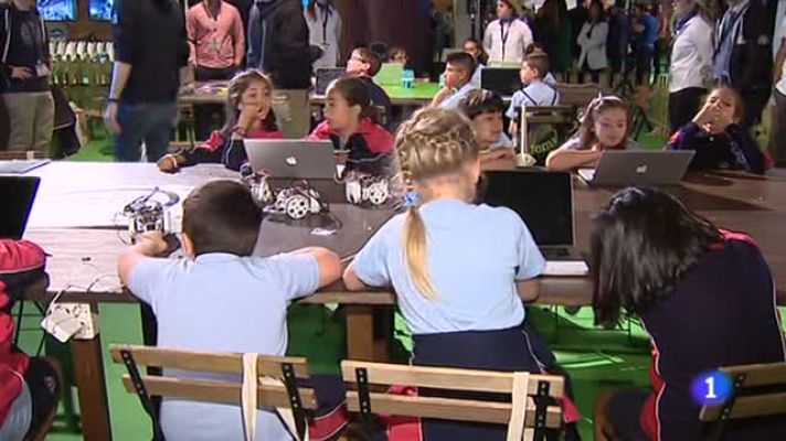 Telediario 1 - Los más pequeños de la casa aprenden a programar
