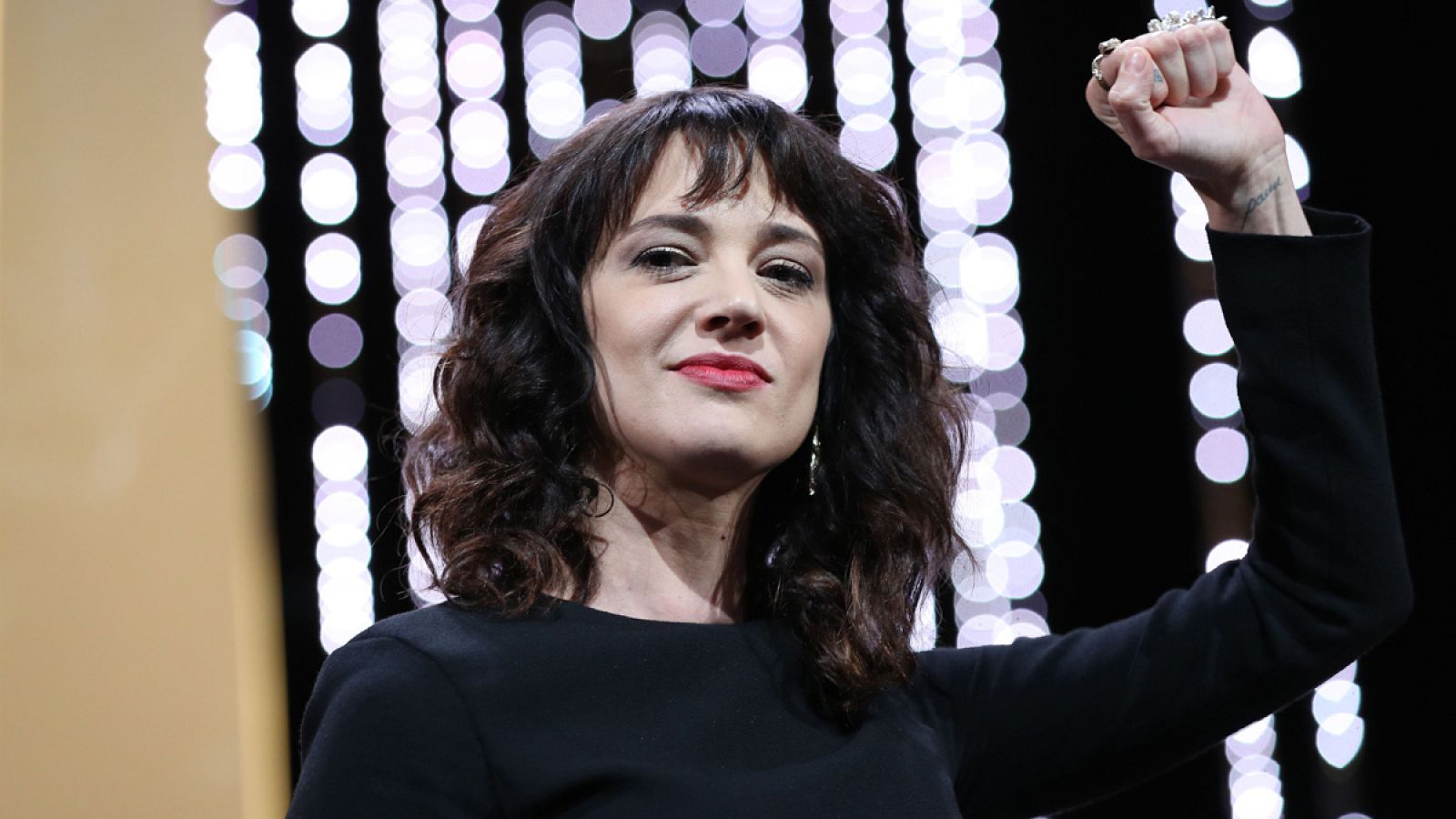 Asia Argento denuncia que fue violada por Harvey Weinstein en Cannes en 1997