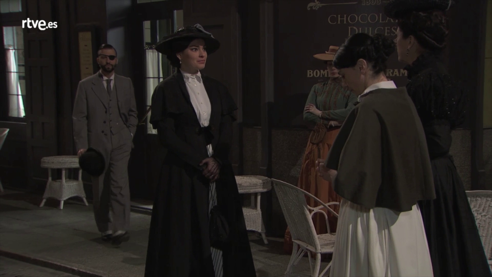 Acacias 38 - Leonor se enfrenta a Cristina Novoa