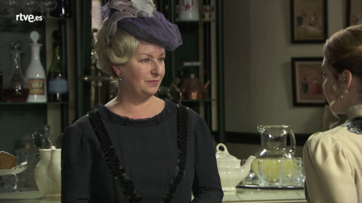 Acacias 38 - Susana reprocha a Flora su comportamiento con Paquito