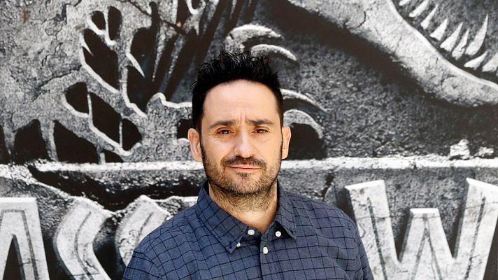 Cultura en Rtve.es - J.A. Bayona: "Spielberg me dijo que habíamos honrado a 'Parque Jurásico'"