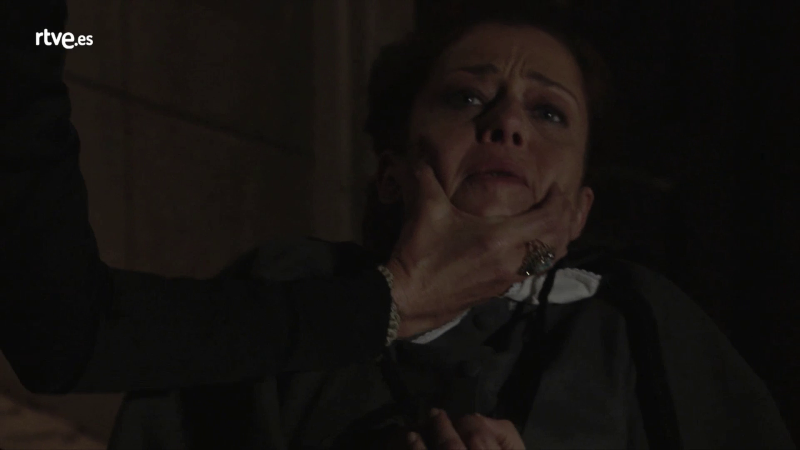 Acacias 38 - Carmen, amenazada por Úrsula