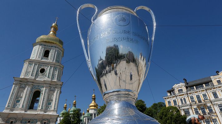 Telediario 1 - Kiev ya respira Champions