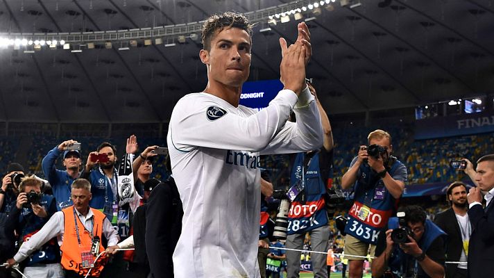 Informativo 24h - Cristiano Ronaldo: "Hablaré en los póximos días sobre mi futuro"