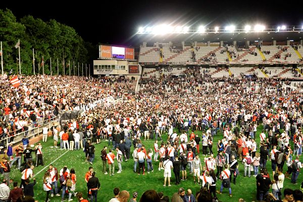 Telediario 1 - El Rayo ya es de Primera